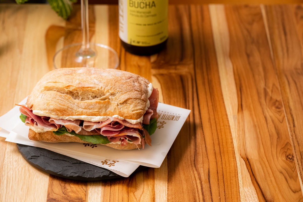 Jamón, rúcula e azeitona