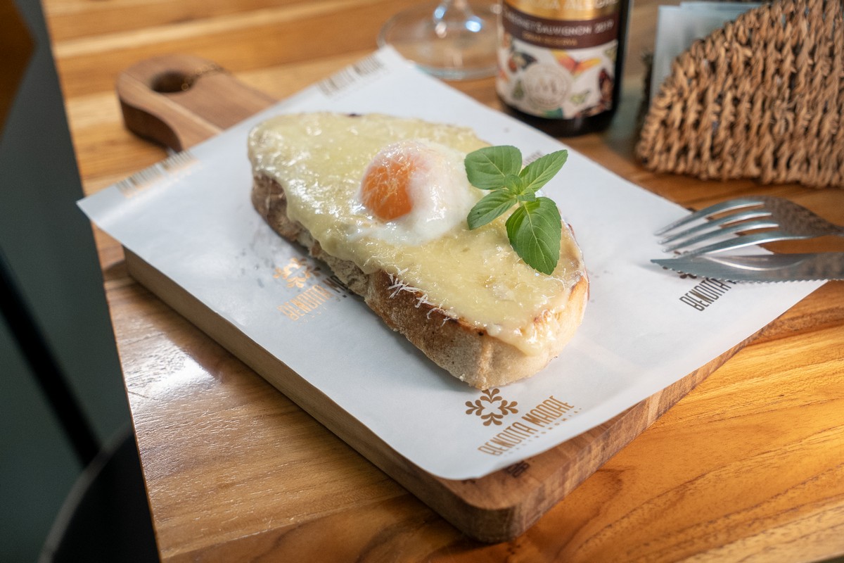 Tostada trufada